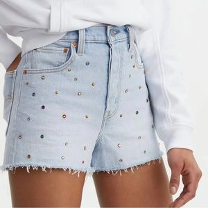 Levi's® Premium RIBCAGE STUDDED SHORTS Size 26. ERAs Tour Shorts